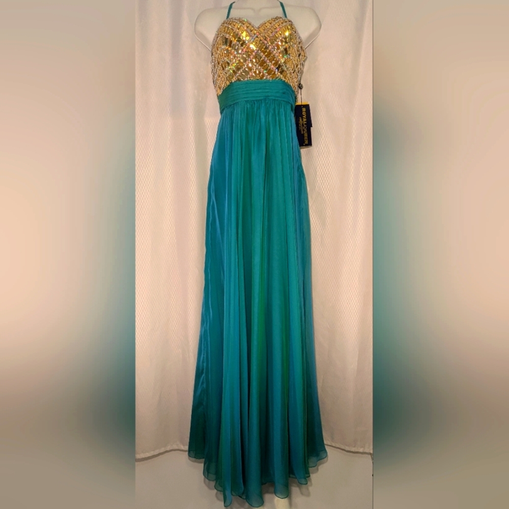Royal Queen Strapless Embellished Flowing Gown Prom Dress, Green, Size 6, NWT